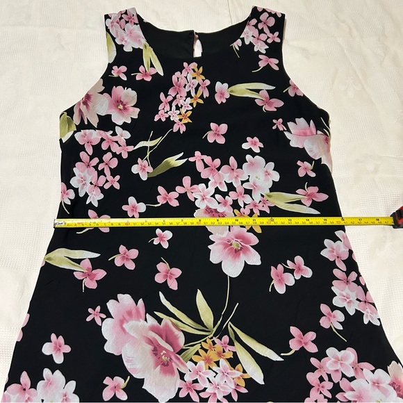 $5🔥 Beechers Brook black floral sleeveless dress. - Picture 5 of 8